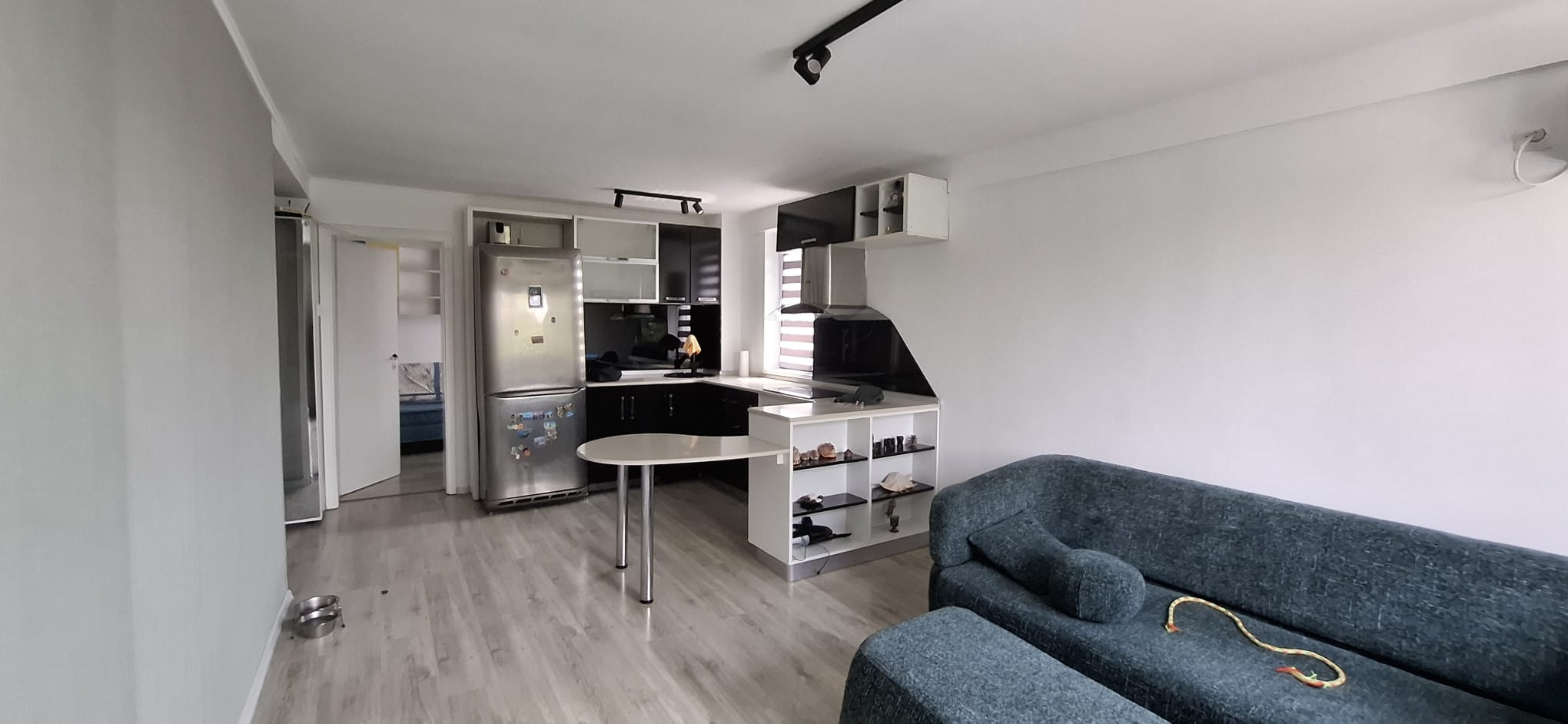 Apartament 3 camere mobilat în Tomis Nord – zonă verde, aproape de Vivo Mall! - foto 2