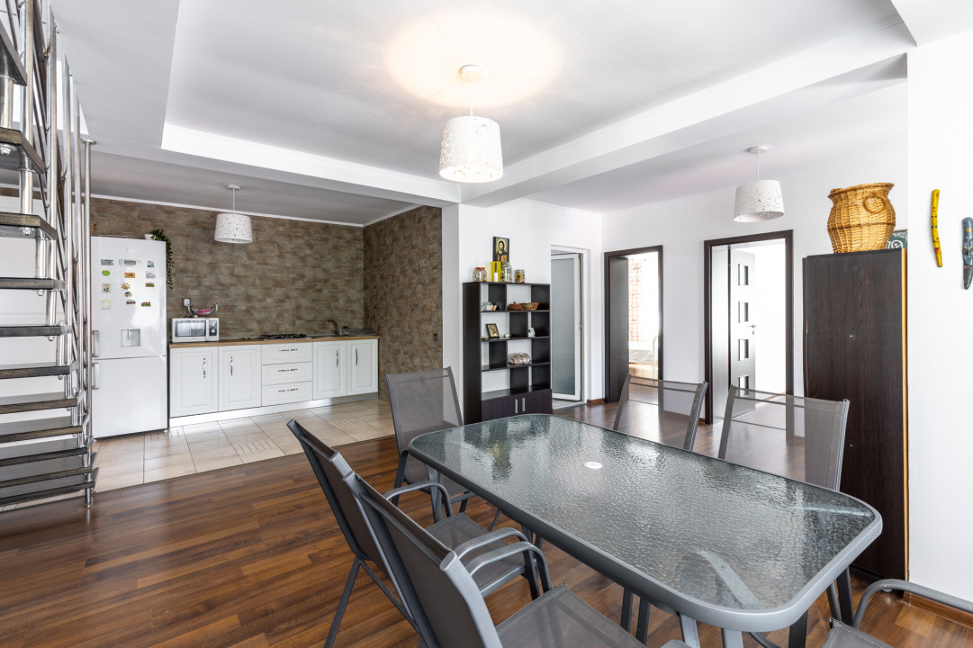Mamaia Nord - Duplex 5 camere in Vila mobilat,utilat-Constanta - foto 5