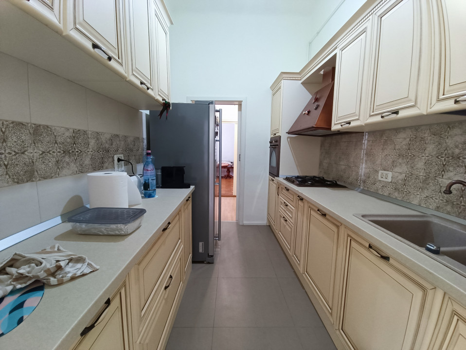 CENTRU SALA SPORTURILOR(COD03)- Casa interbelica si curte generoasa ! - foto 10