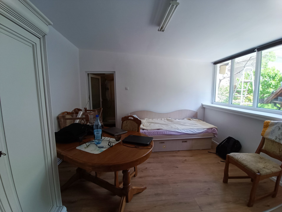 CENTRU SALA SPORTURILOR(COD03)- Casa interbelica si curte generoasa ! - foto 14