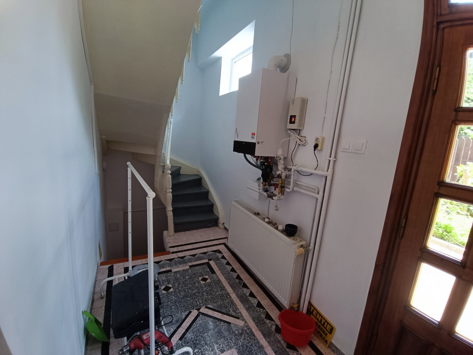 CENTRU SALA SPORTURILOR(COD03)- Casa interbelica si curte generoasa ! - foto 19