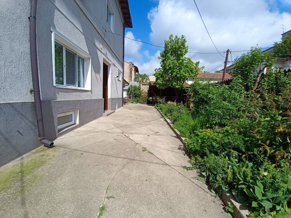CENTRU SALA SPORTURILOR(COD03)- Casa interbelica si curte generoasa ! - foto 35