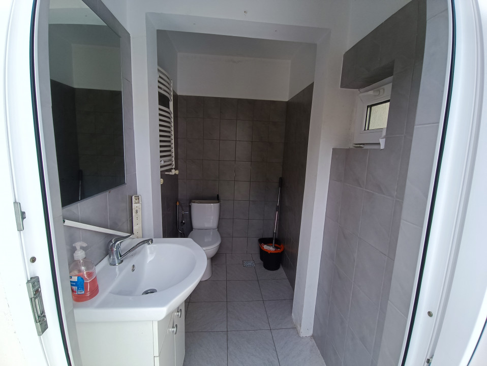 CENTRU SALA SPORTURILOR(COD03)- Casa interbelica si curte generoasa ! - foto 38