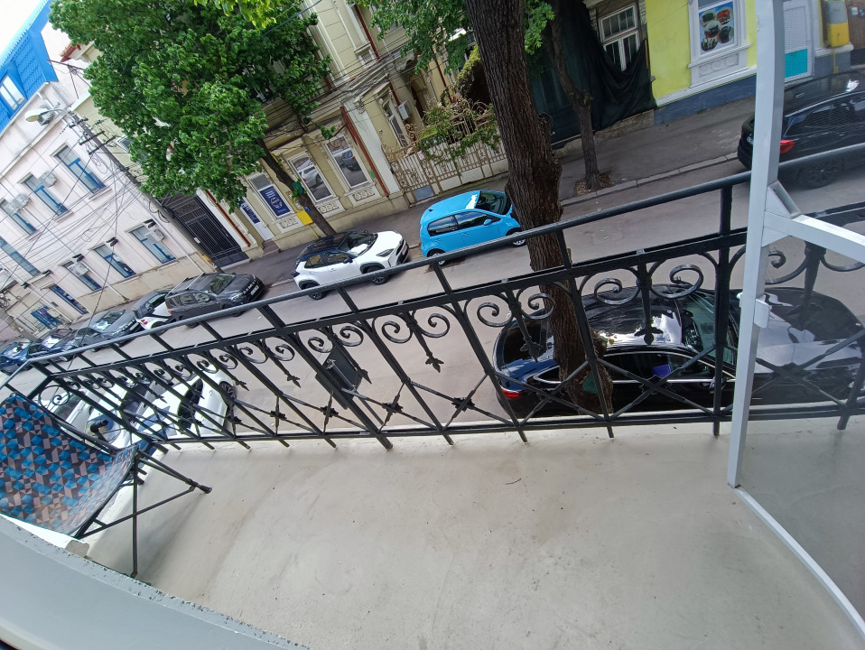 CENTRU SALA SPORTURILOR(COD03)- Casa interbelica si curte generoasa ! - foto 43