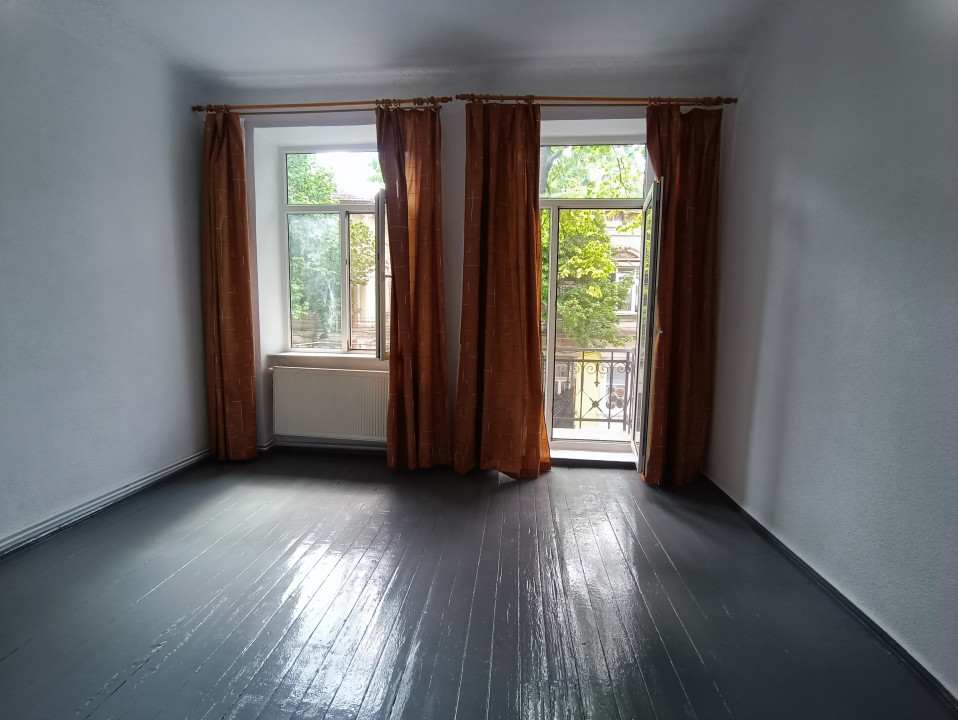 CENTRU SALA SPORTURILOR(COD03)- Casa interbelica si curte generoasa ! - foto 47