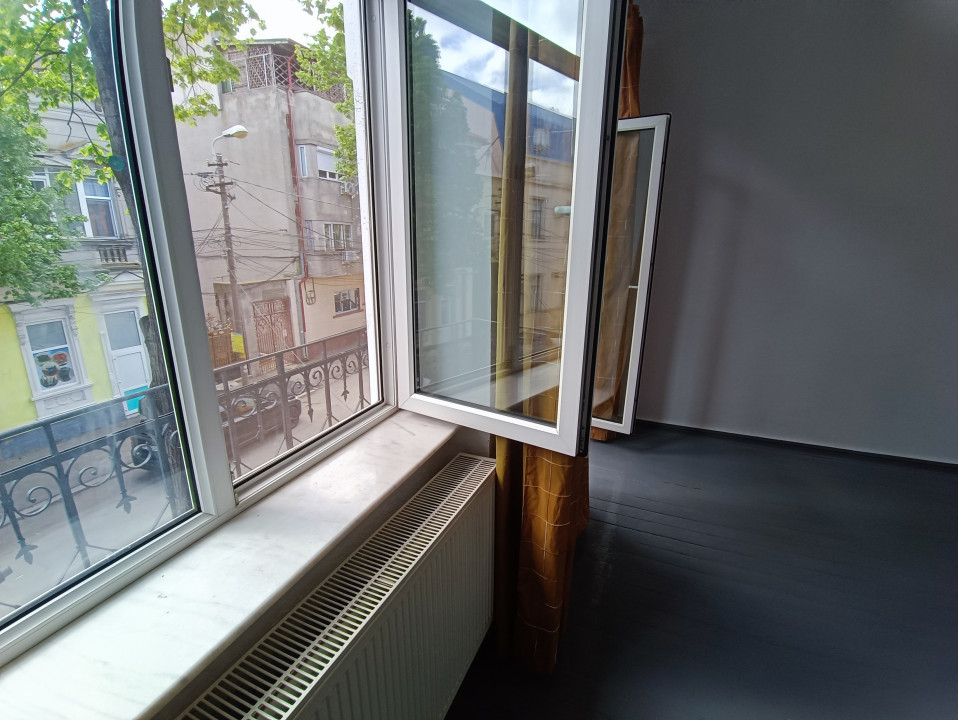 CENTRU SALA SPORTURILOR(COD03)- Casa interbelica si curte generoasa ! - foto 49