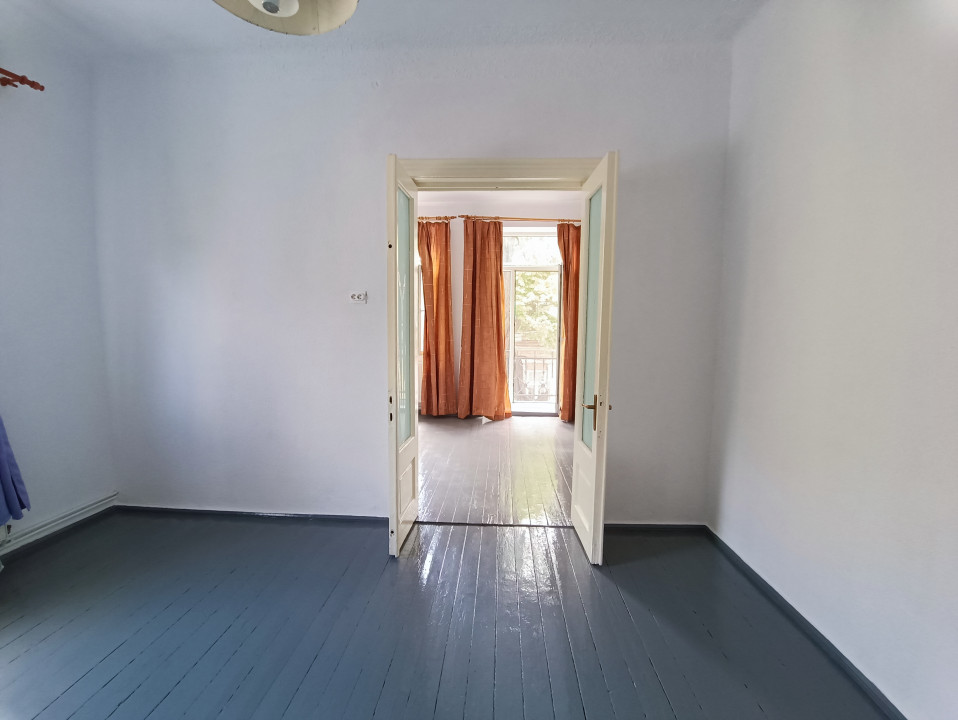 CENTRU SALA SPORTURILOR(COD03)- Casa interbelica si curte generoasa ! - foto 51