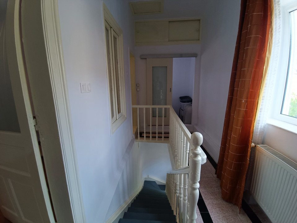 CENTRU SALA SPORTURILOR(COD03)- Casa interbelica si curte generoasa ! - foto 56