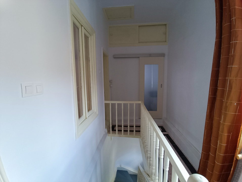 CENTRU SALA SPORTURILOR(COD03)- Casa interbelica si curte generoasa ! - foto 57