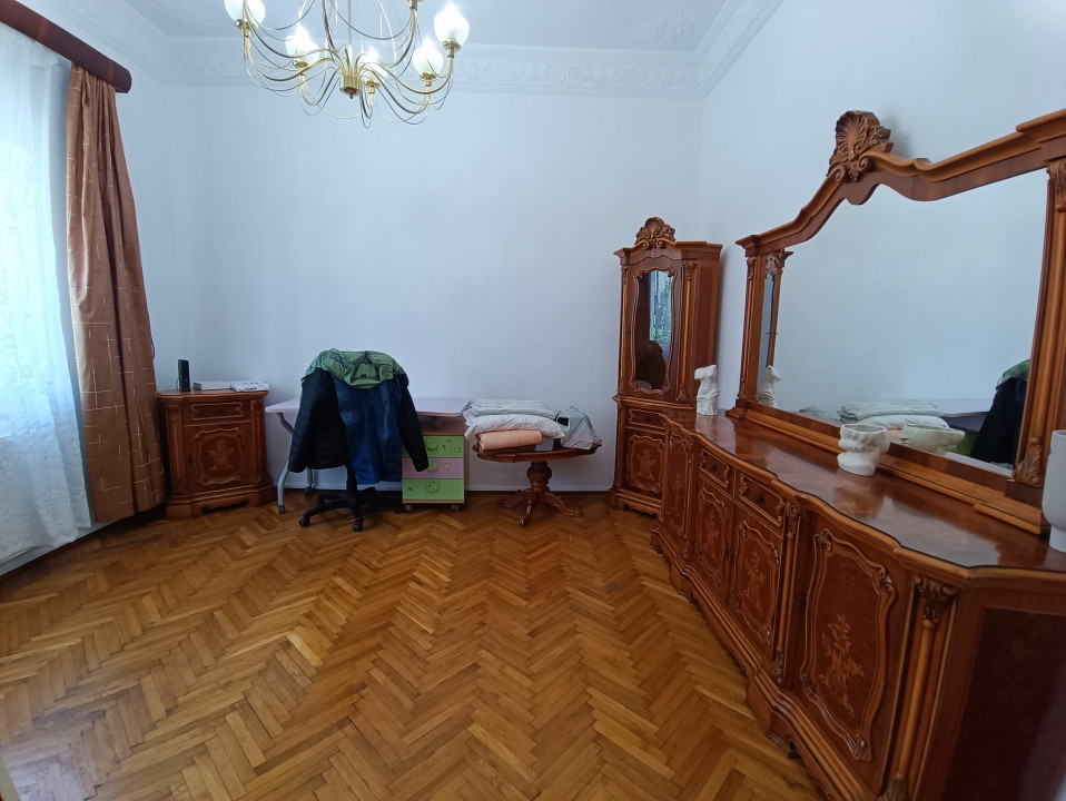 CENTRU SALA SPORTURILOR(COD03)- Casa interbelica si curte generoasa ! - foto 60