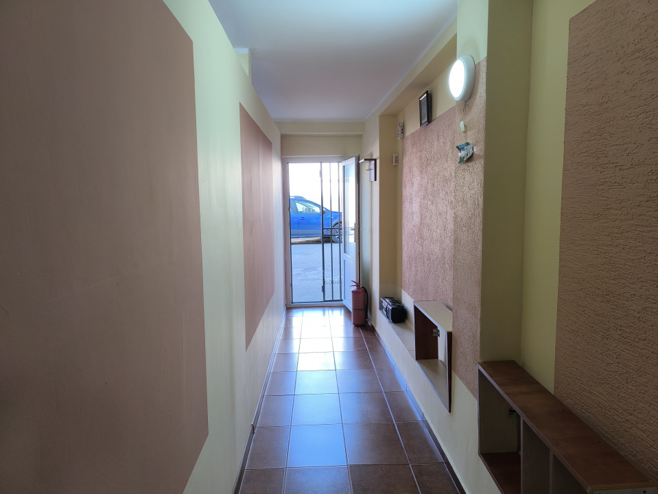TOMIS 2 EMAG -Spatiu comercial mic si cochet ! - foto 4