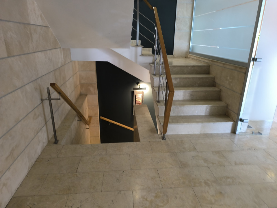 GARA BCR - Birouri de lux , cu utilitati incluse ! - foto 14
