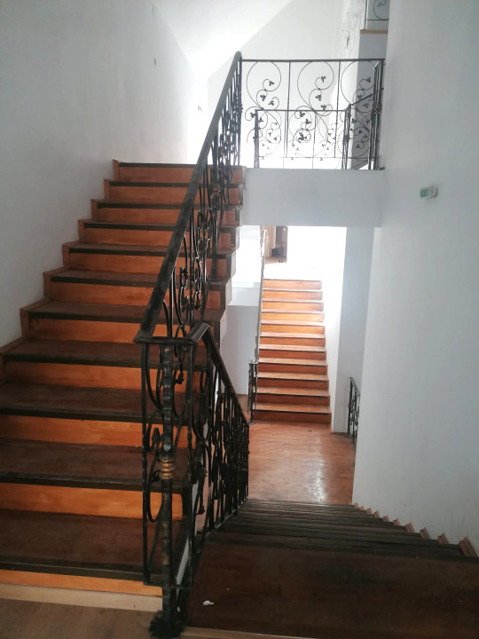 CENTRU (COD10( - Cladire comerciala de vanzare sau inchiriere - foto 2