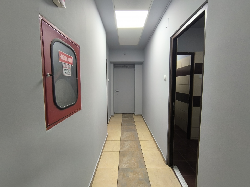 BALADA NEJ CASA DE CULTURA -Etaj in cladire de birouri si parcare! - foto 15