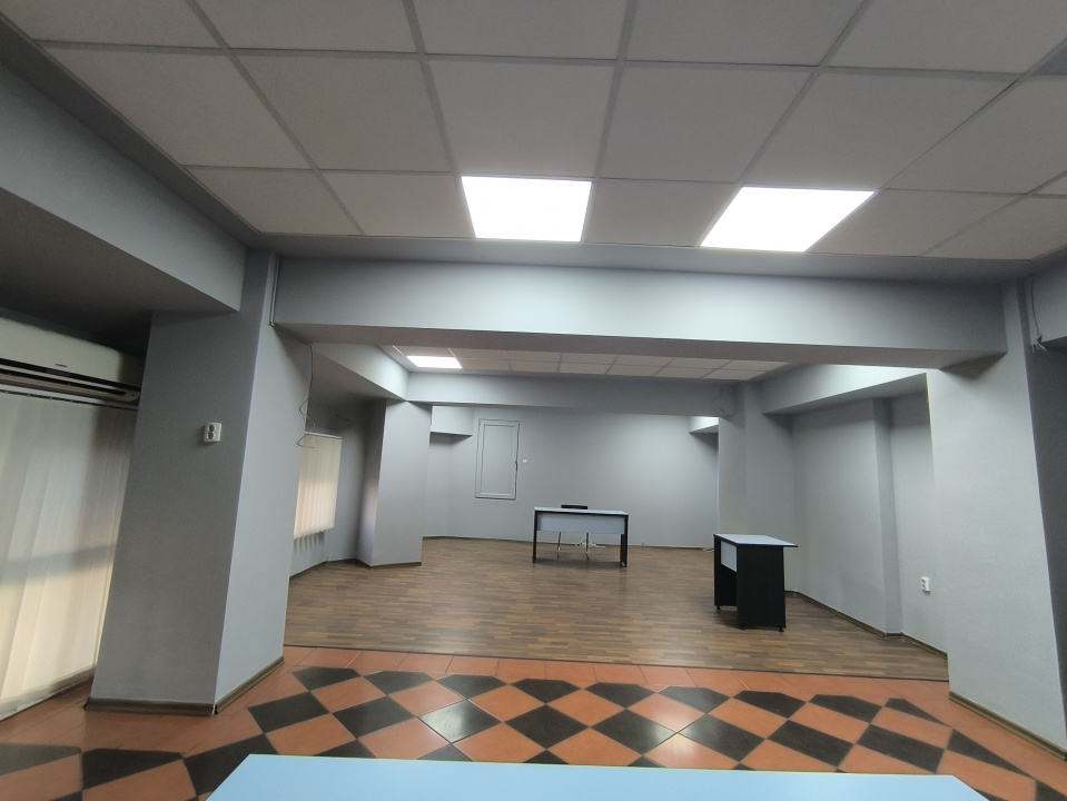 BALADA NEJ CASA DE CULTURA -Etaj in cladire de birouri si parcare! - foto 32