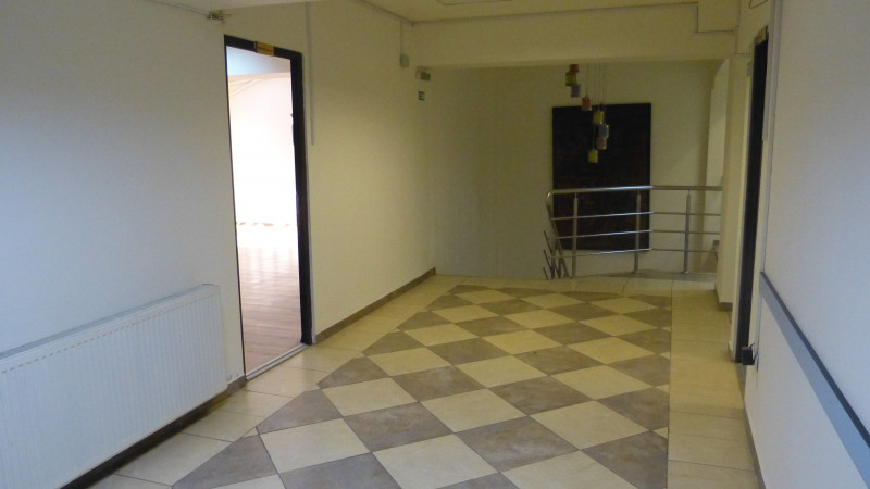 BALADA NEJ CASA DE CULTURA -Etaj in cladire de birouri si parcare! - foto 49