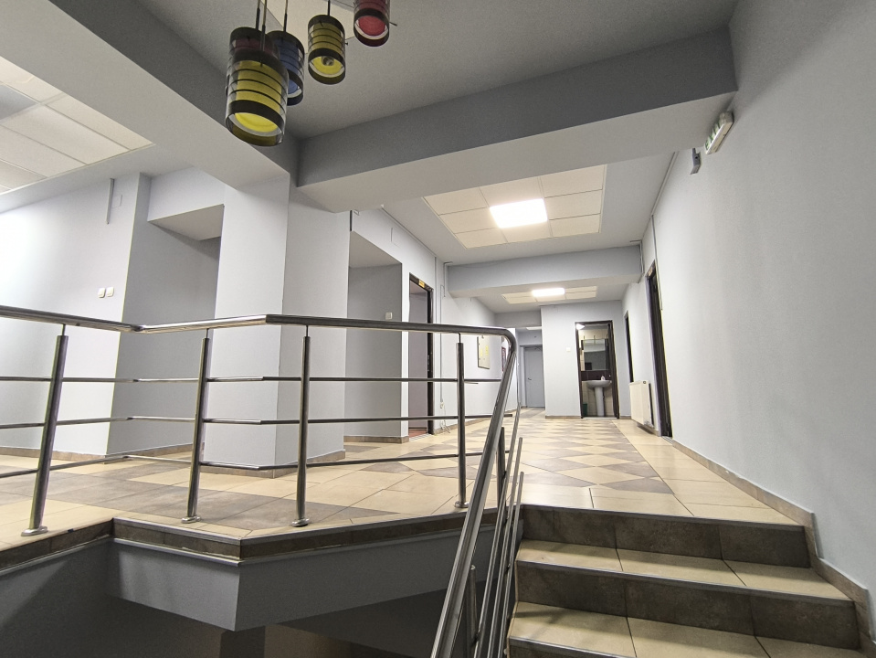 BALADA NEJ CASA DE CULTURA -Etaj in cladire de birouri si parcare! - foto 5