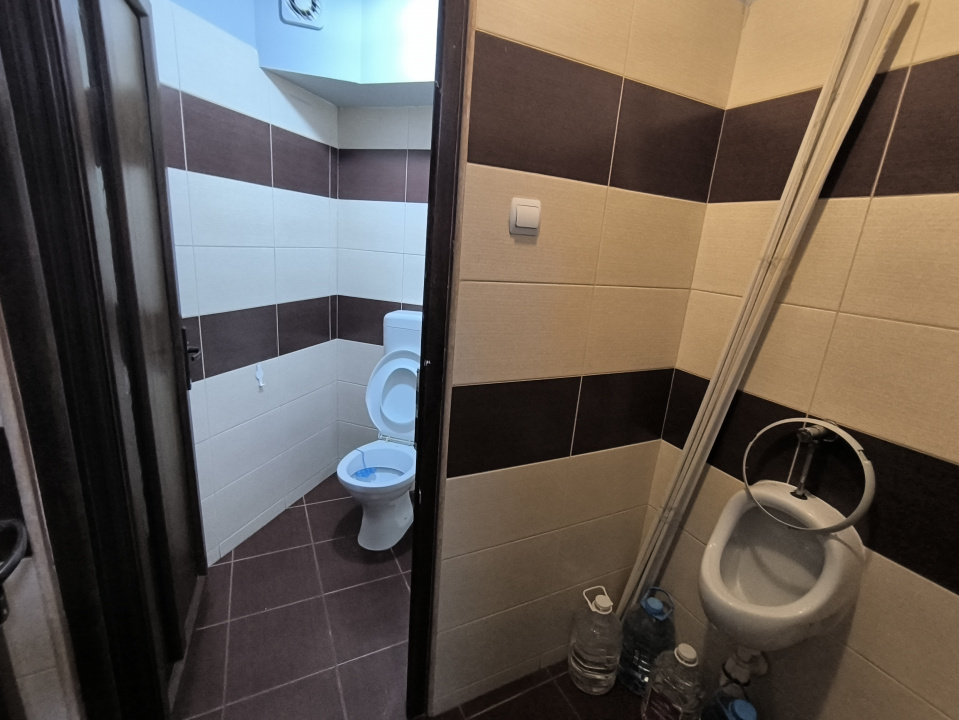 BALADA NEJ CASA DE CULTURA -Etaj in cladire de birouri si parcare! - foto 68