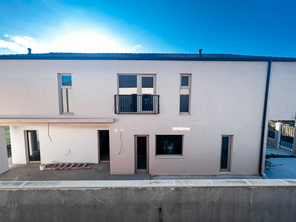 TOMIS PLUS (COD 05)Casa Premium Intr-un Cartier Nou  Liniste, - foto 35