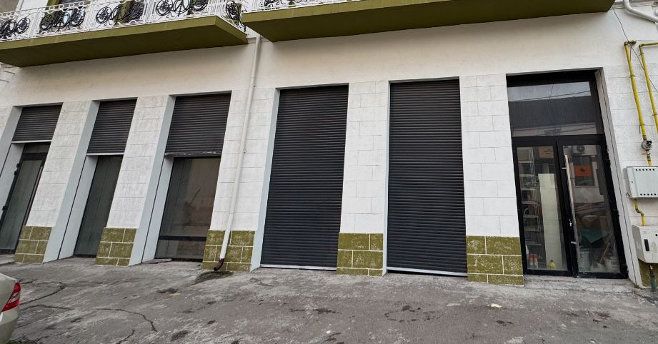 POLICLINICA CU PLATA(cod03) - Spatiu comercial luminos si inalt ! - foto 19