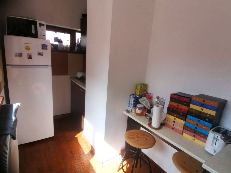 CENTRU (COD10)- Cladire birouri de inchiriat - foto 8