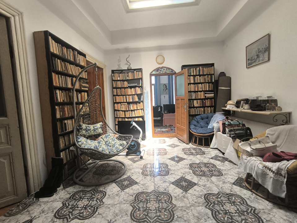 CENTRU VECHI (COD03) - Apartament boem cu terasa si balcon ! - foto 11