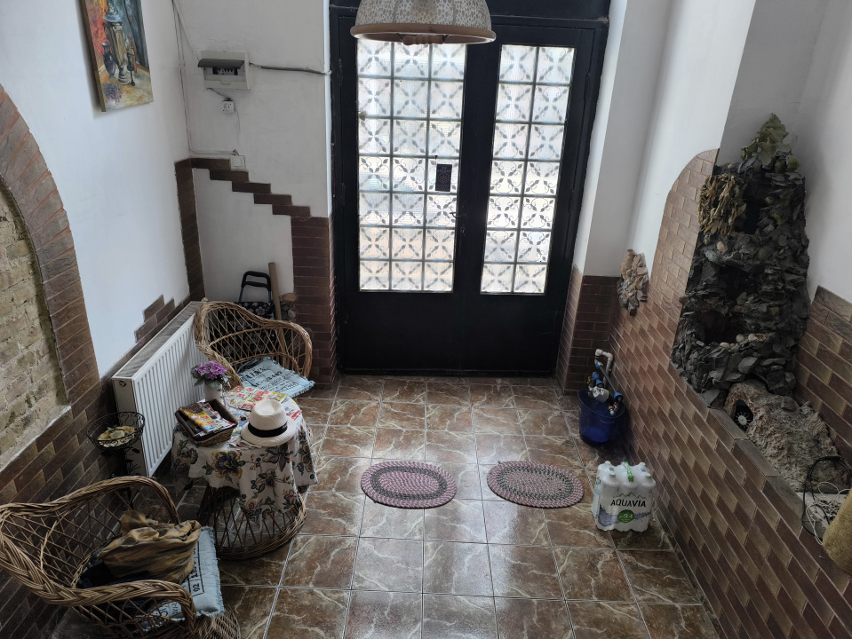 CENTRU VECHI (COD03) - Apartament boem cu terasa si balcon ! - foto 2