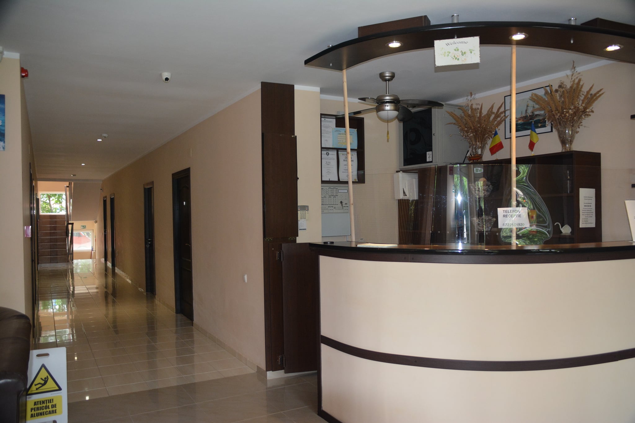COSTINESTI  (COD10) - Pensiune de vanzare cu 48 de camere - foto 4