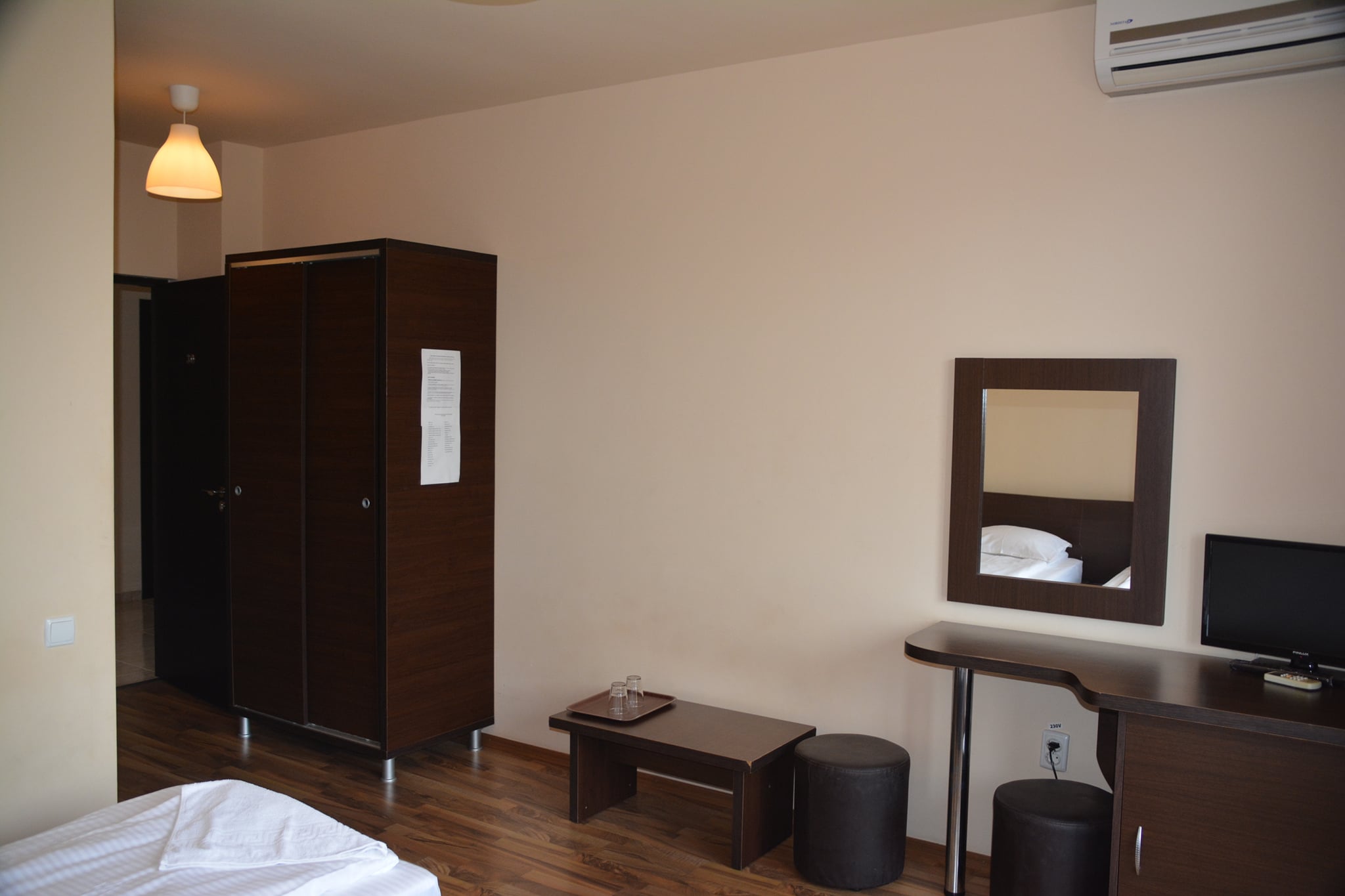 COSTINESTI  (COD10) - Pensiune de vanzare cu 48 de camere - foto 6