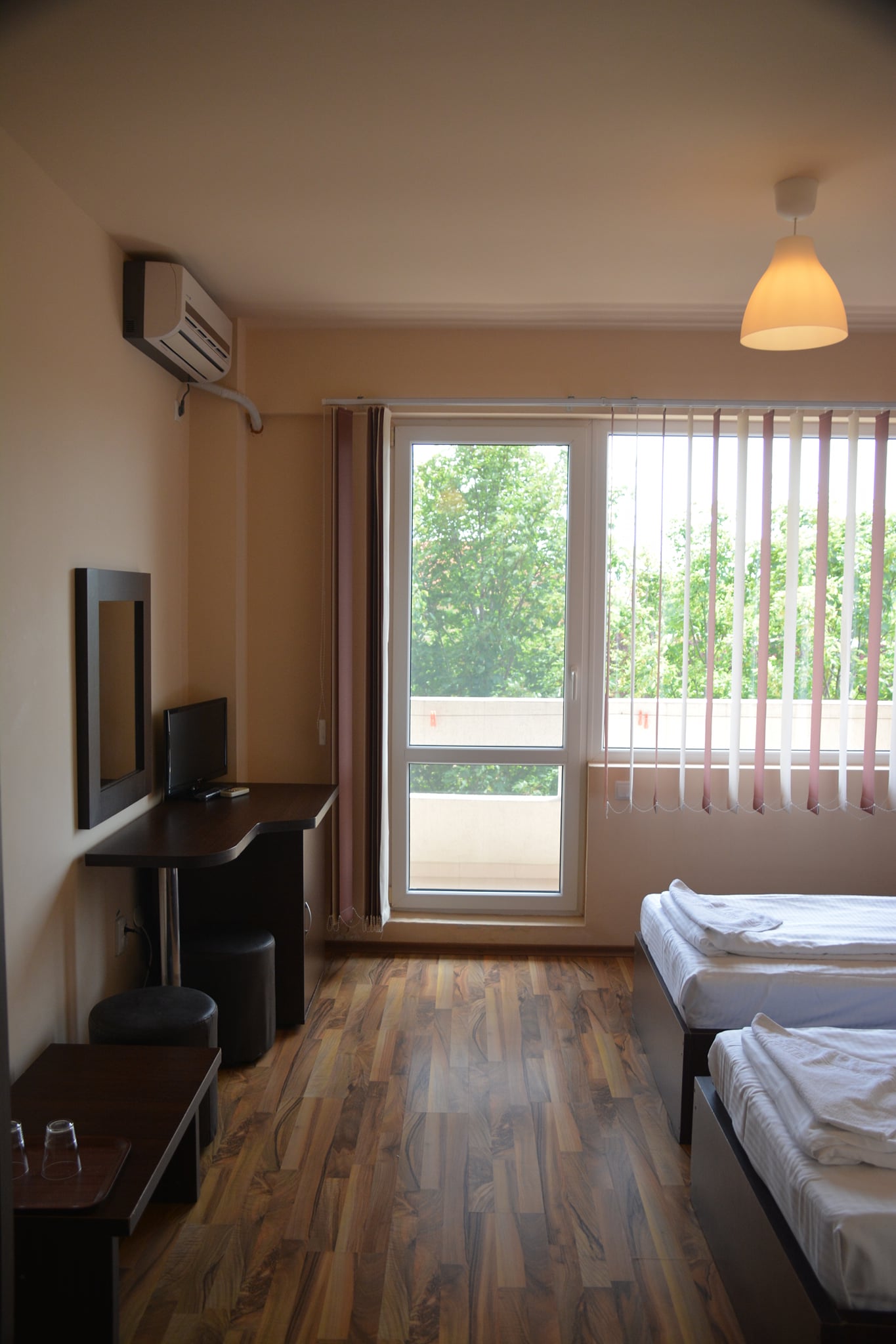 COSTINESTI  (COD10) - Pensiune de vanzare cu 48 de camere - foto 7