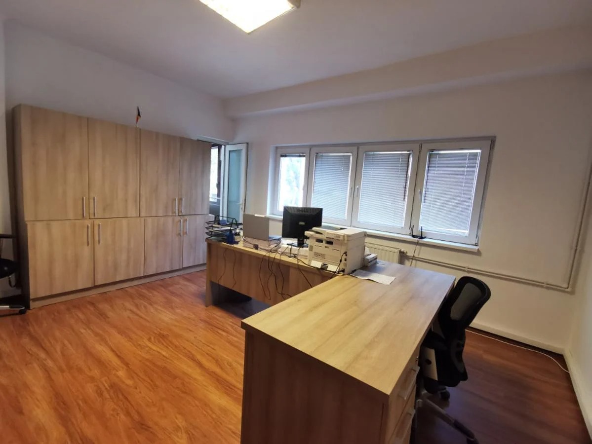 CENTRU (Cod 01) - Unicat, pe Bdul Mamaia cladire de birouri! - foto 4
