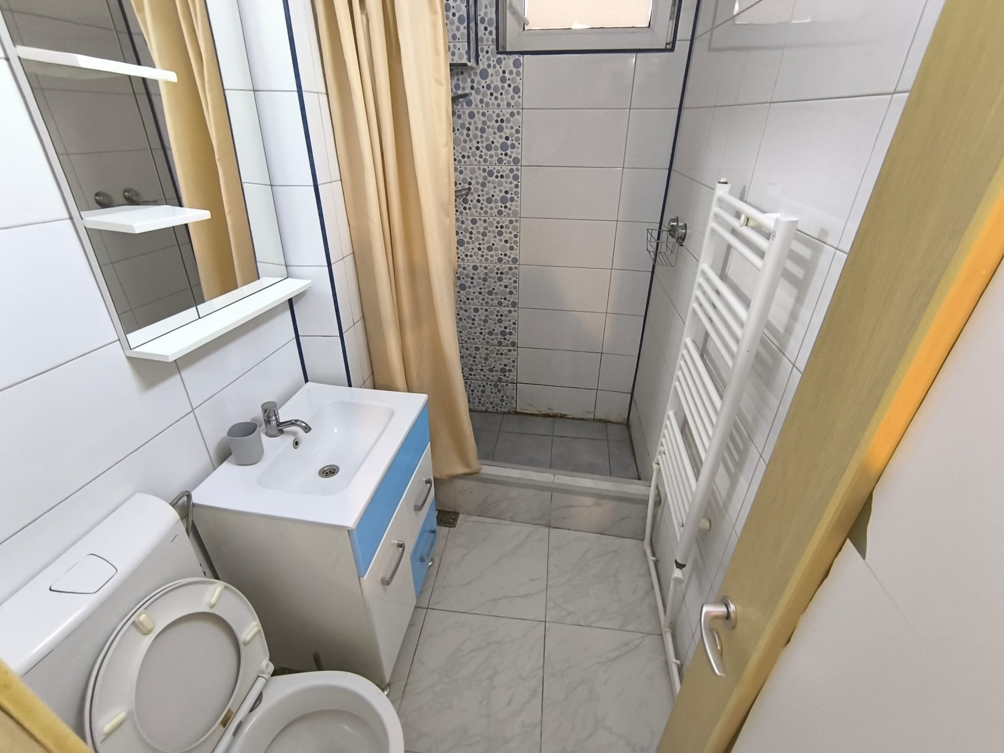 CENTRU PLAJA MODERN- Apartament modern in vila interbelica ! - foto 12