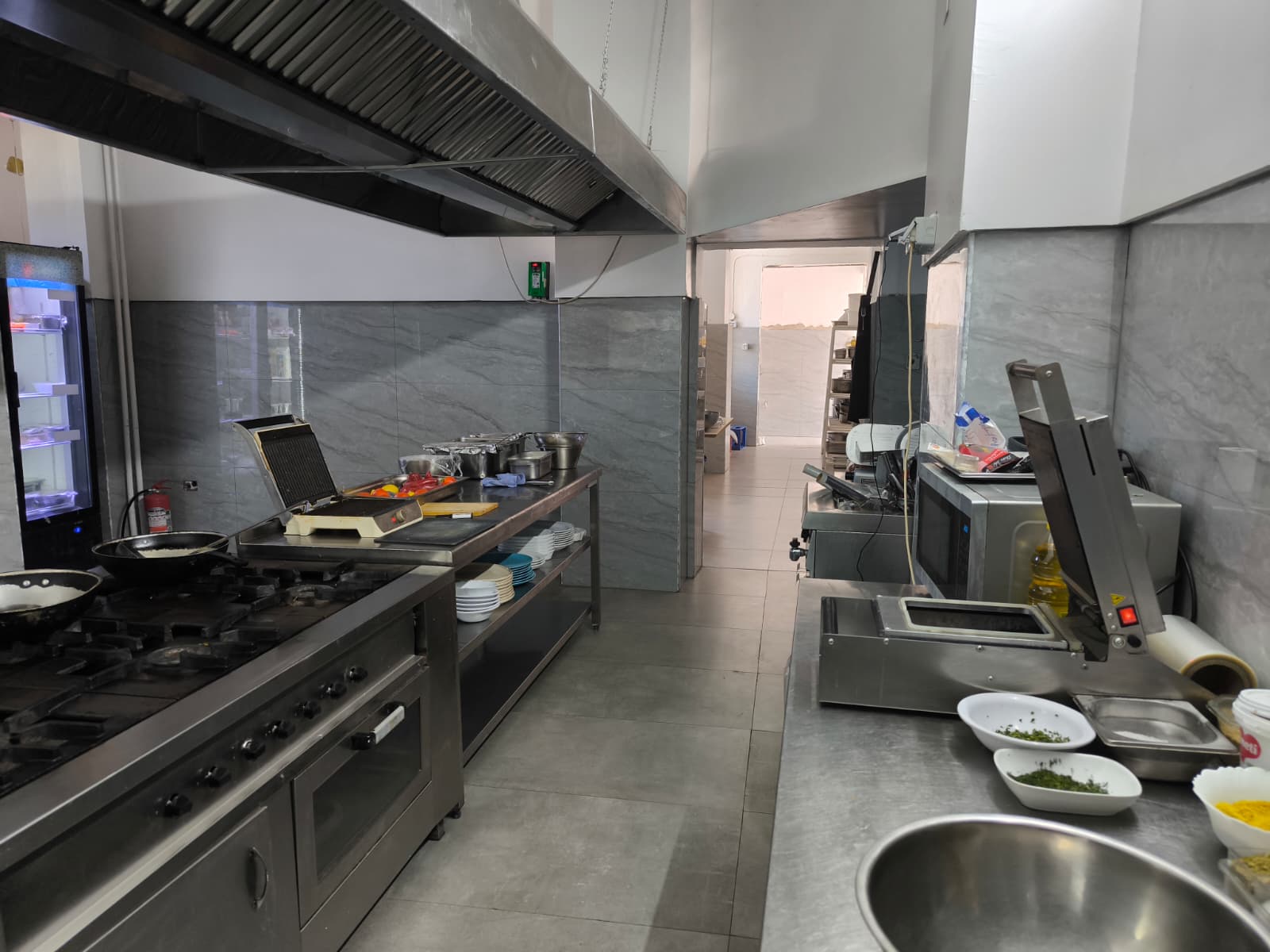 MANGALIA (Cod01) Pret Redus, spatiu comercial ultracentral! - foto 12