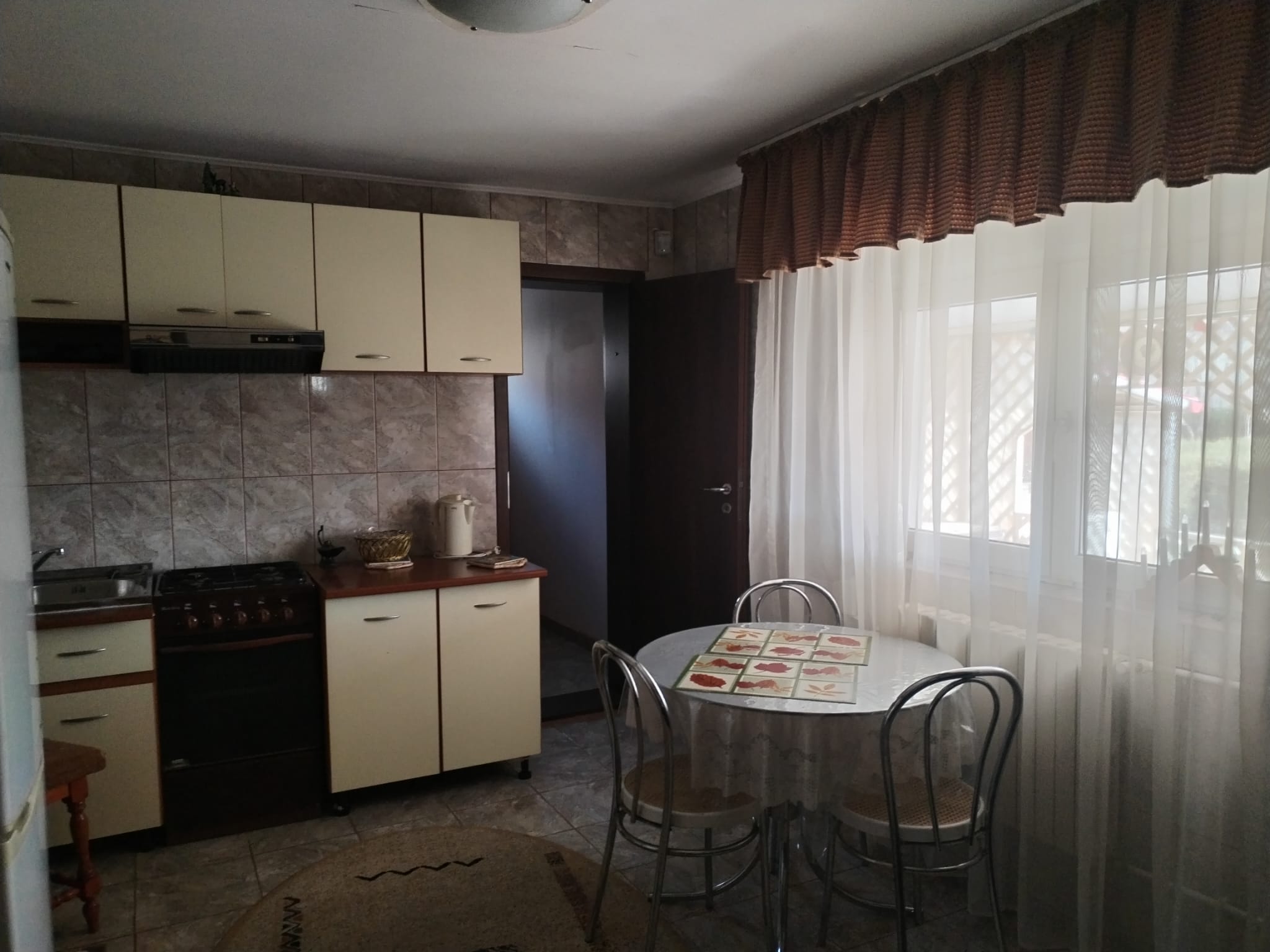 NEGRU VODA(cod04)-Casa 5 camere- Central - foto 6