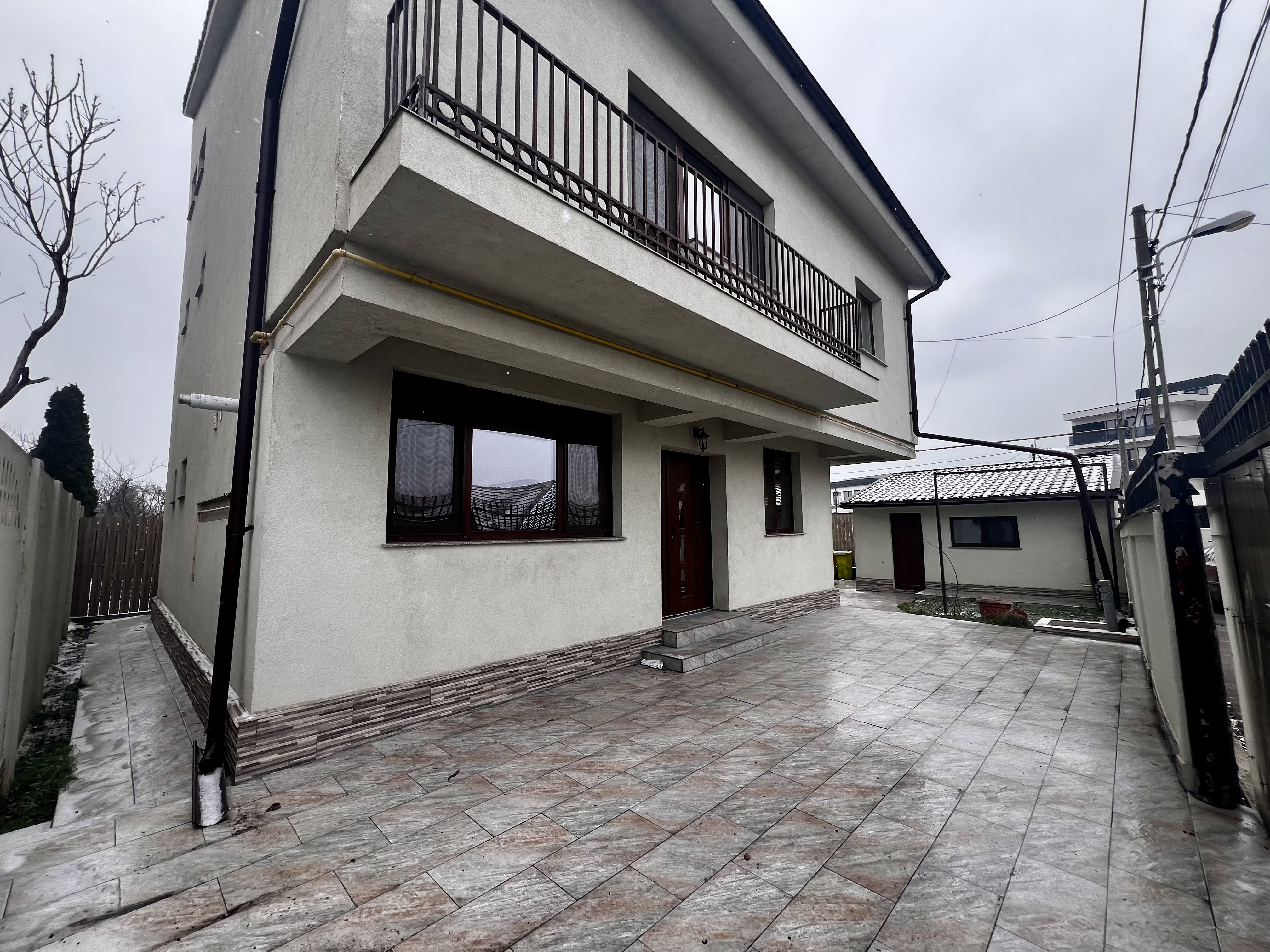 Palazu Mare (cod 05) - Casa 5 camere cu curte, renovata complet