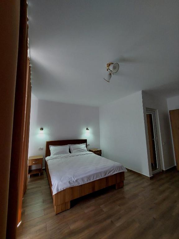 EXCLUSIVITATE - Vilă de vânzare în statiunea Venus - foto 15
