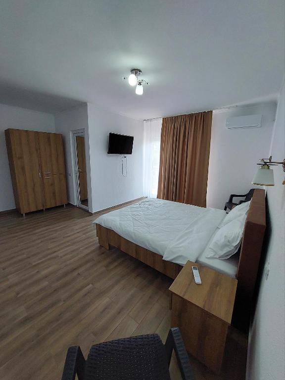 EXCLUSIVITATE - Vilă de vânzare în statiunea Venus - foto 16