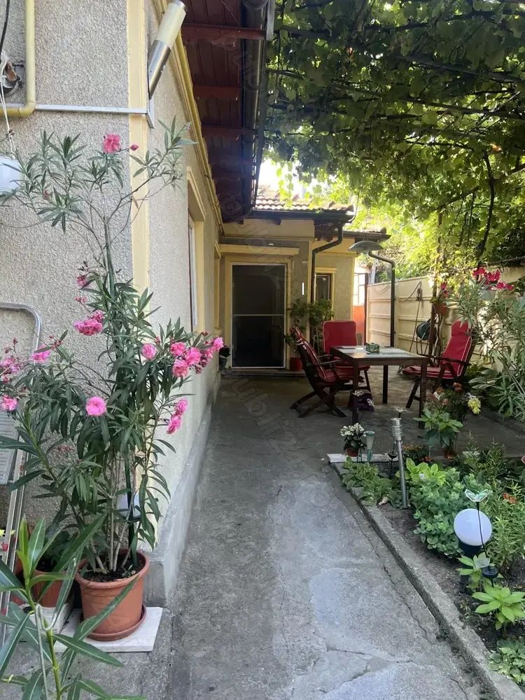 Tabacarie(cod04)-Vând casă 3 camere Constanța