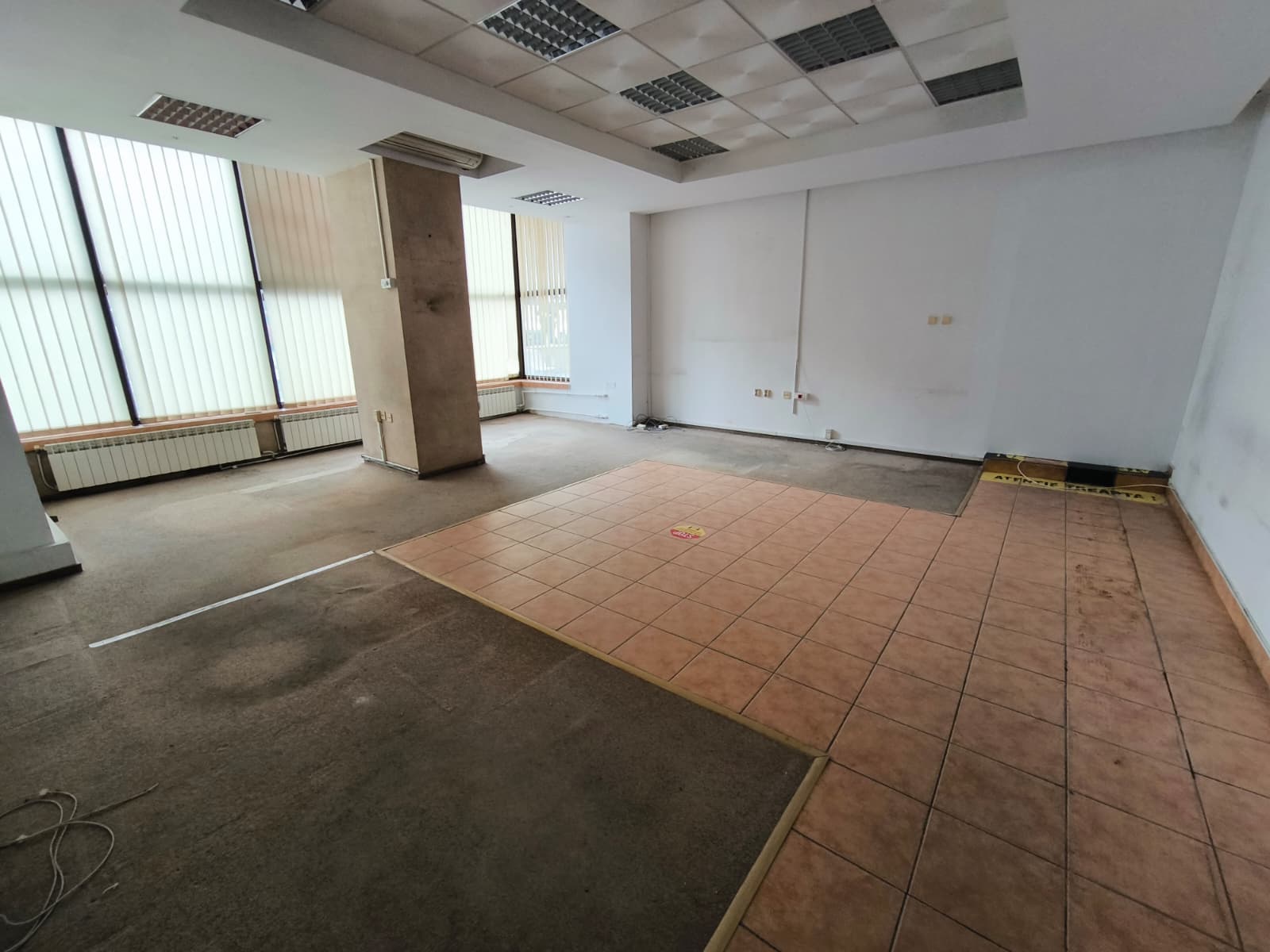 CENTRU - Bdul Tomis spatiu comercial cu vitrina stradala! - foto 4