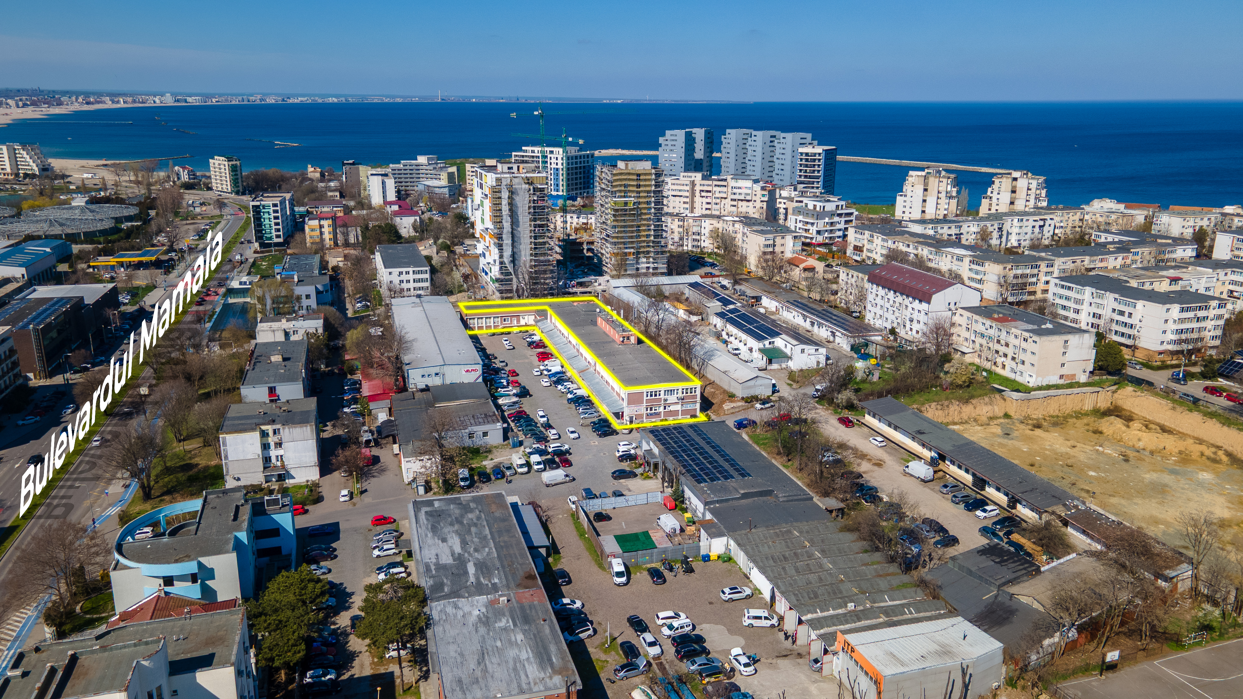 FALEZA NORD cladire multifunctionala 4600 mp cu acces din Bdul Mamaia!