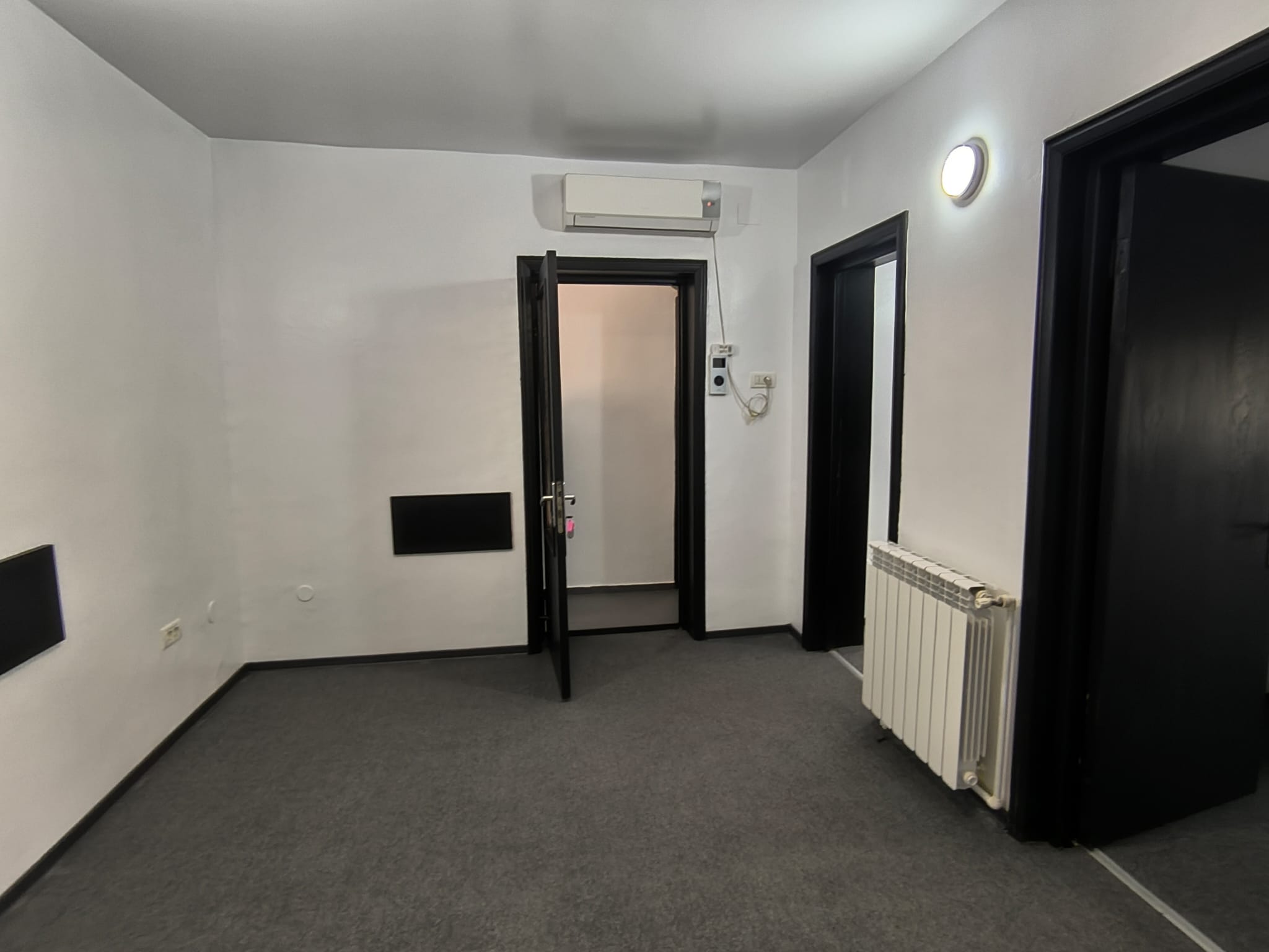 CENTRU PIATA UNIRII(cod03) - Birouri luminoase cu terasa ! - foto 13