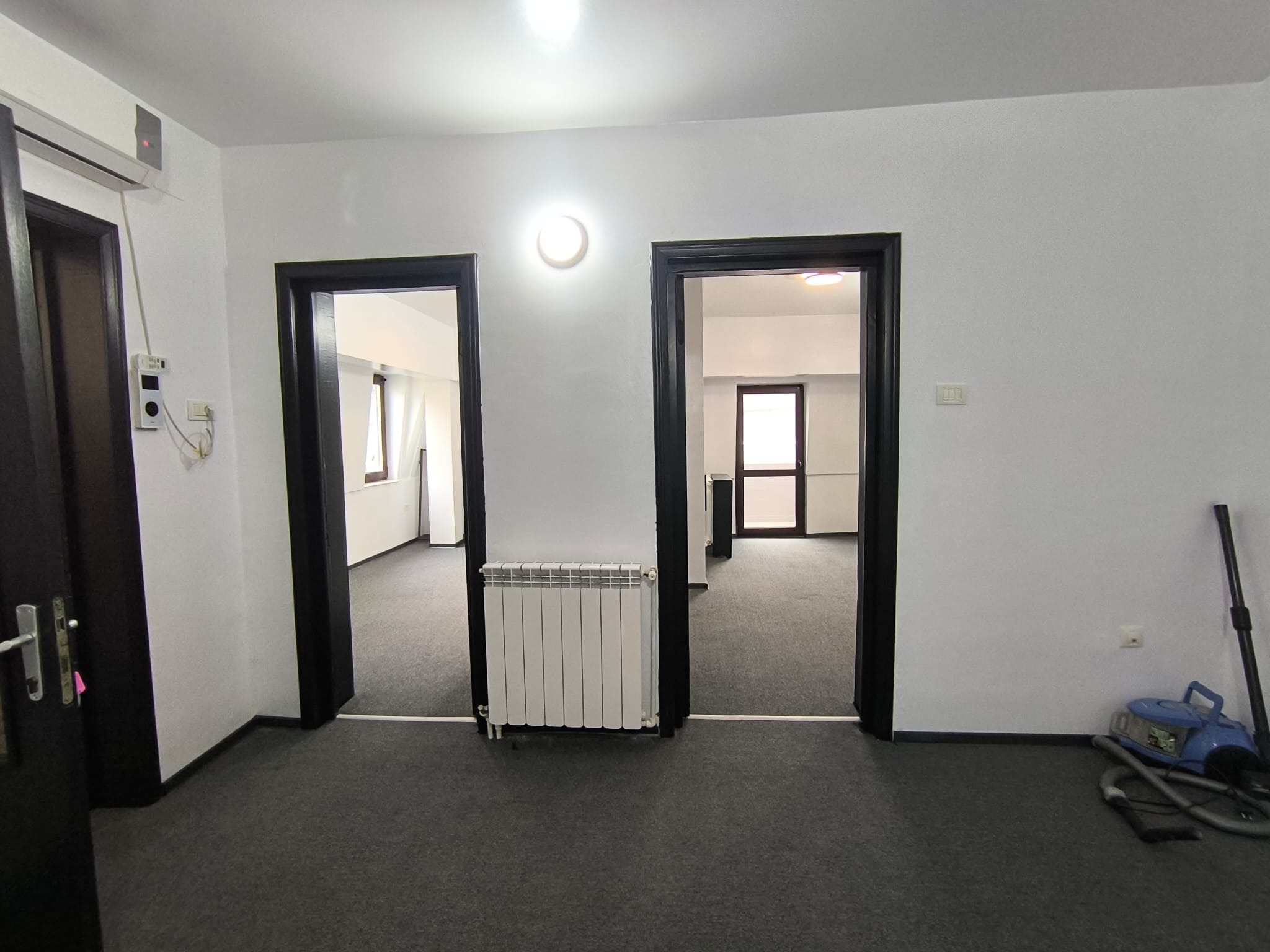CENTRU PIATA UNIRII(cod03) - Birouri luminoase cu terasa ! - foto 5