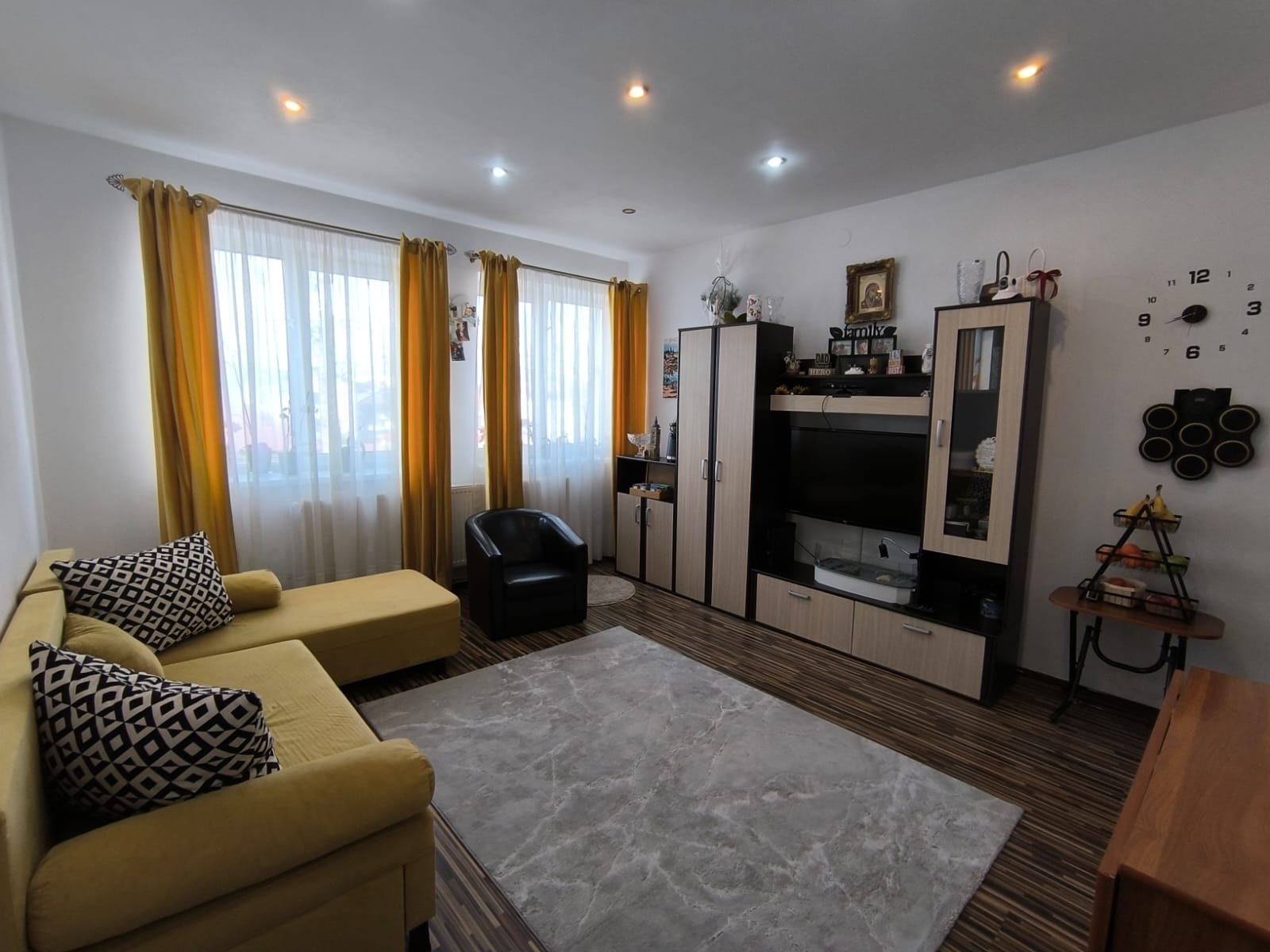 Apartament 3 Camere zonă liniștită ( Palas )( cod 12 )