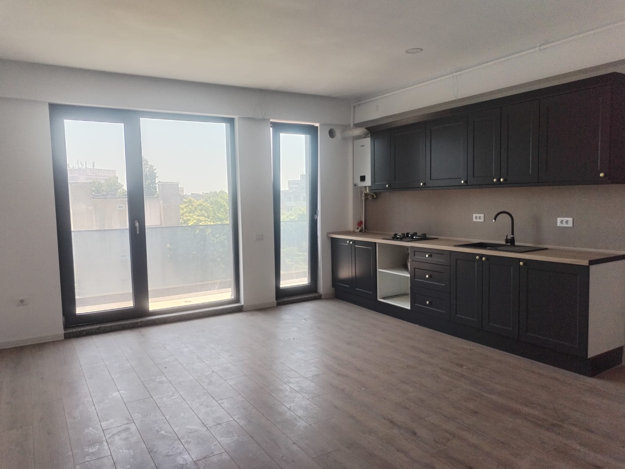 Tomis 3/City Park Mall-Apartamente cu 2 camere nemobilate