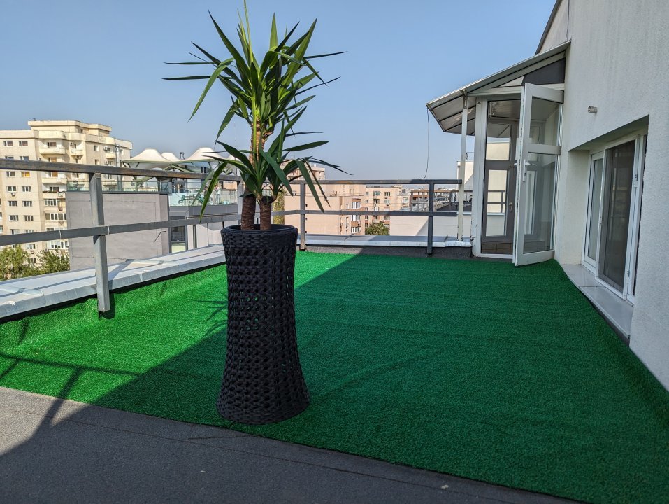 Penthhouse 3 camere adiacent Decebal