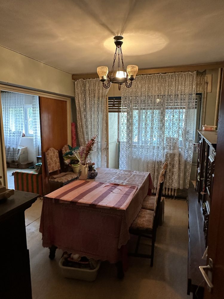 PROPRIETAR VÂND Apartament Zona Mega  Mall