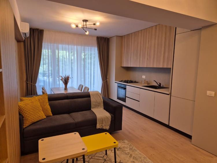 Particular inchiriez apartament