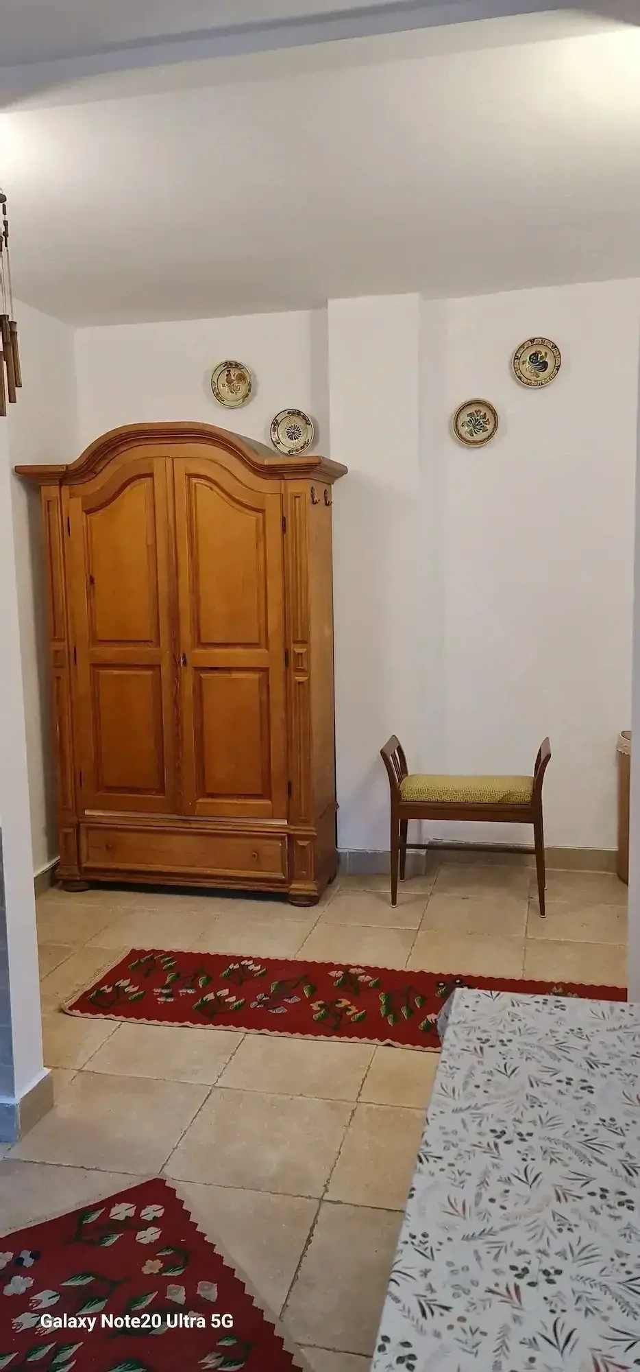 BRASADAS vinde ap 3 cam la etajul 1 pe Careiului.