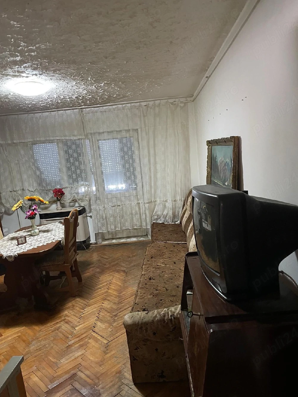 BRASADAS vinde ap 2 cam etaj 3/4 in Carpați 2.