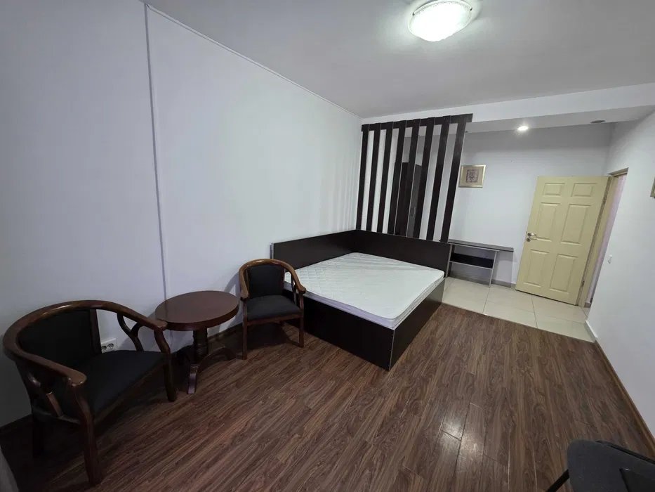 STUDIO PRIMO-DEZROBIRII ETAJ 1 PRET 320 EURO